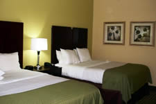 Holiday Inn Express Suites